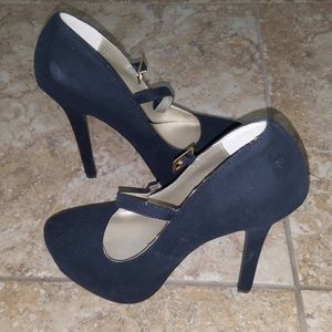 Black Mary Jane Pumps